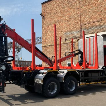 Сортиментовоз на шасси МАЗ-630228-8576-012 с КМУ (ВМ 10-74, ВМ 10-86, ВМ 10-97)